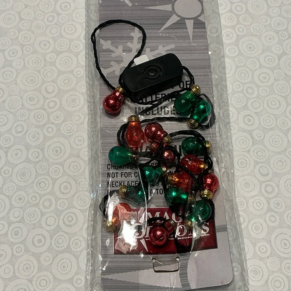 Holiday Flashing Necklace with LED Lights